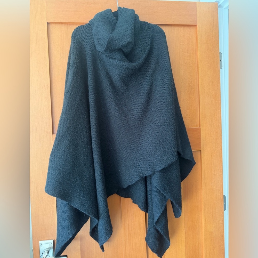 BCBGMaxAzria Black Knit Poncho